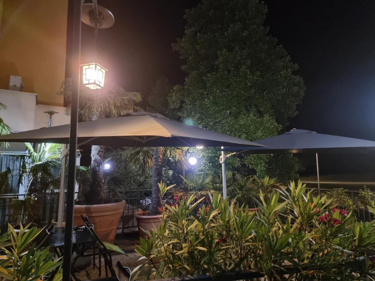 Hotel Restaurant Le Relais - Pau Nord Lons Luaran gambar